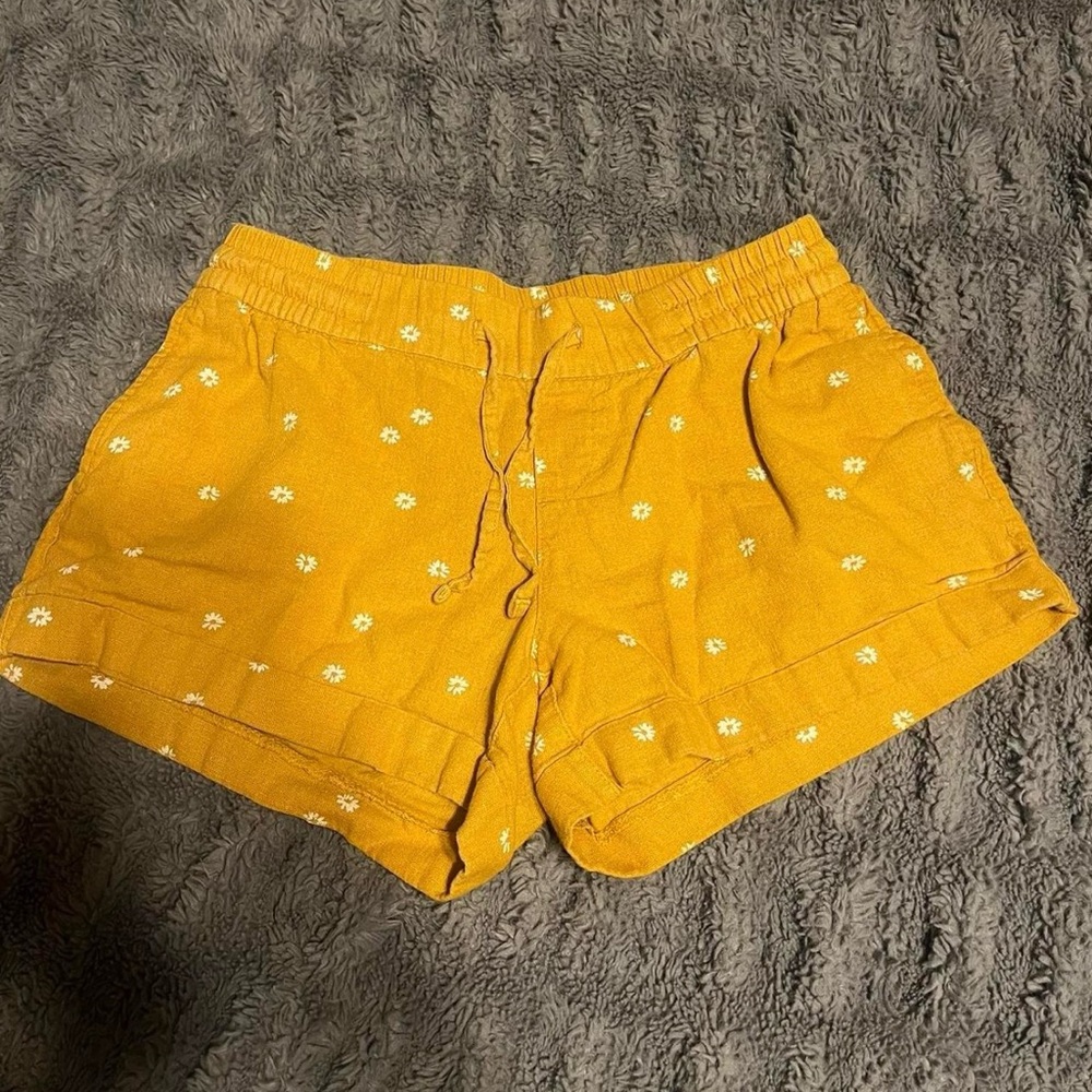 Yellow Daisy Flower Shorts